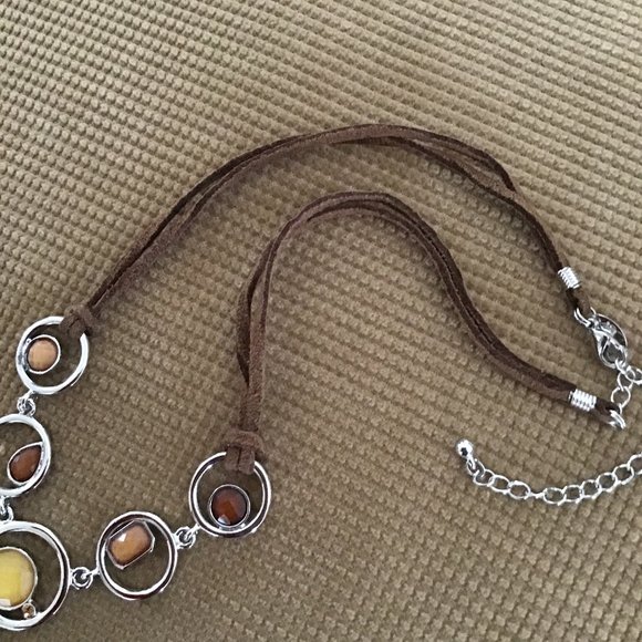 Lia Sophia Earthy Necklace with Suede Foundation Vintage - Picture 9 of 15